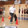 K.Kemzūra vienai dienai tapo vaikų krepšinio treneriu