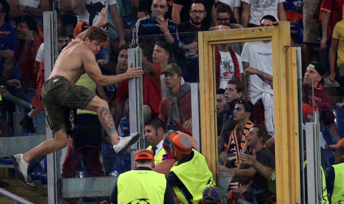 CSKA futbolo fanai siautėja Romos stadione