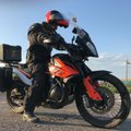 Karolis Mieliauskas su motociklu keliasi iš Vladivostoko į Los Andželą