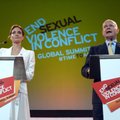 Джоли открыла саммит о сексуальном насилии в войнах