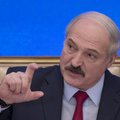 A. Lukašenka baltarusiams: kam tas doleris?