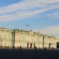 В Петербурге художниц задержали за антивоенный перформанс