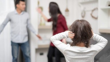 Kai buvimas poroje nuodija šeimos gyvenimą – psichologas nurodė, kaip atpažinti toksiškus santykius