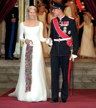 Norvegijos princas Haakonas ir Mette-Marit Tjessem Hoiby, susituokė 2001 metais.