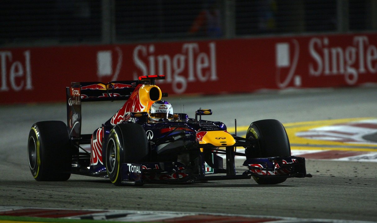 Sebastienas Vettelis ("Red Bull")