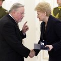 VST skandalas: kodėl buvo apdovanotas S. Madalovas – V. Landsbergio ir D. Grybauskaitės versijos