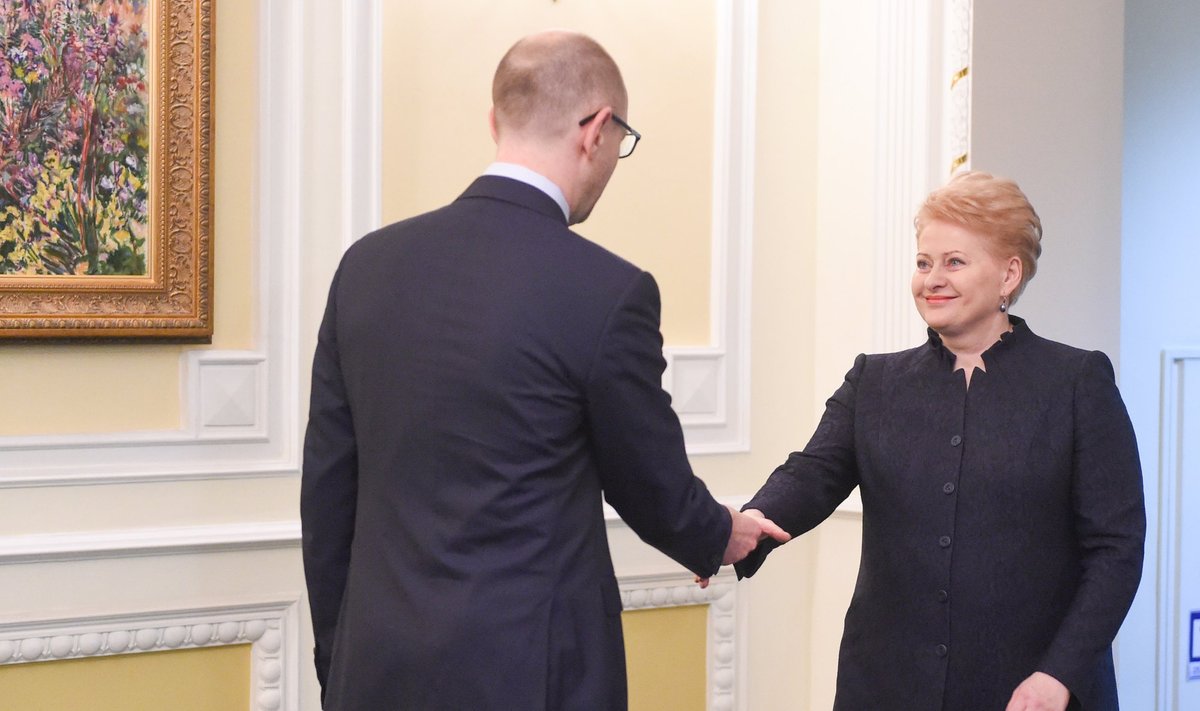 Dalia Grybauskaitė, Arsenijus Jaceniukas