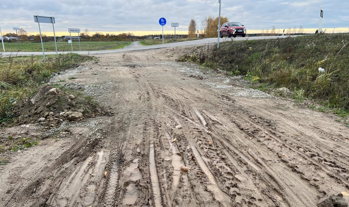 Pėsčiųjų ir dviračių takas Kauno rajone, jungiantis Ringaudų gyvenvietę su Kačerginės prieigomis