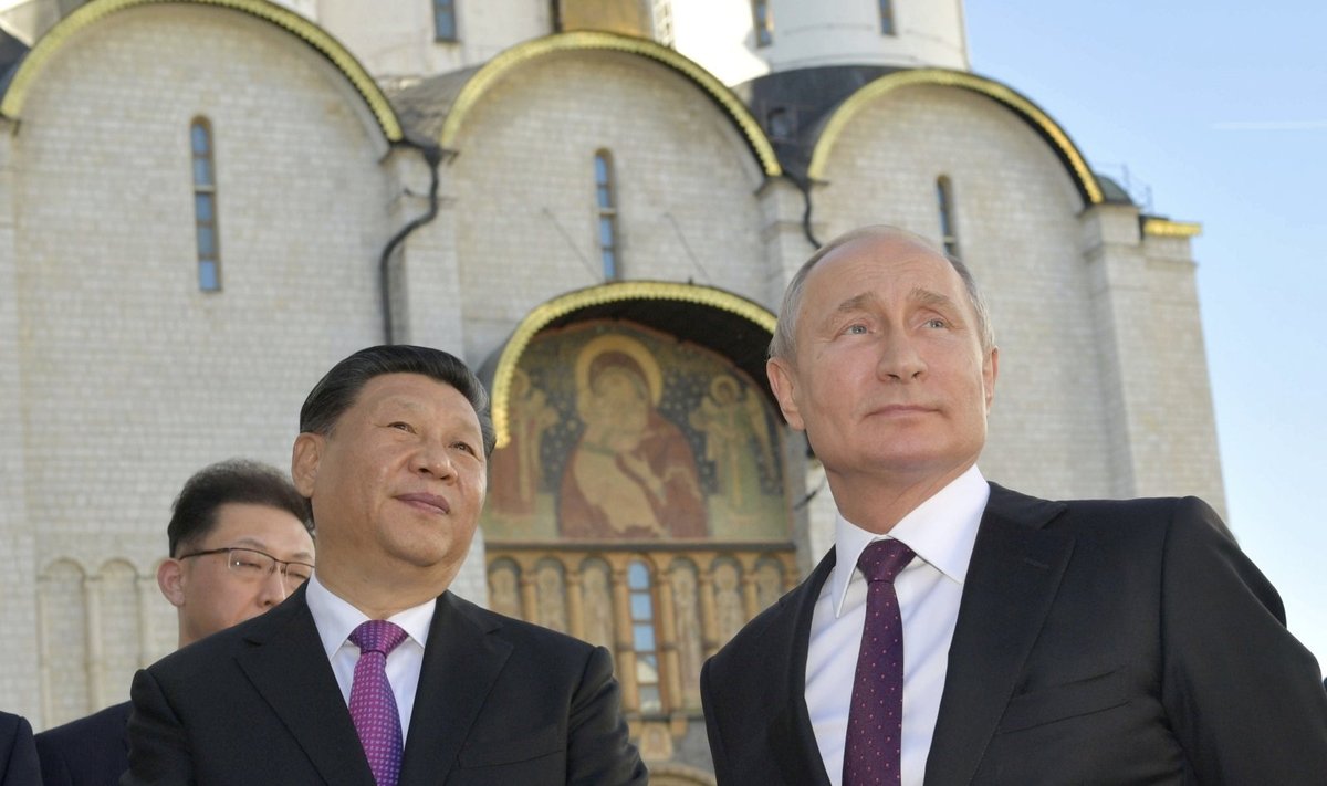 Xi Jinpingas, Vladimiras Putinas