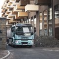 „Volvo“ pristato daugiau nuvažiuojančius elektrinius sunkvežimius