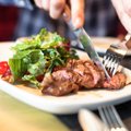 Penki gydytojo patarimai, padėsiantys išvengti apsinuodijimo mėsa