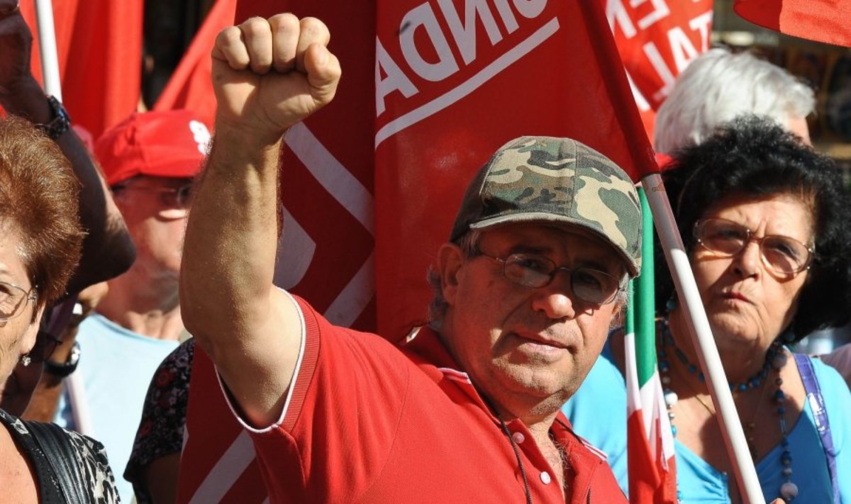 Italijoje – visuotinis streikas, protestuojant prieš diržų veržimą