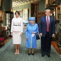 Šioje monarchės nuotraukoje su Trumpais įžvelgė neįprastą detalę: oficialiose fotografijose to būti negali