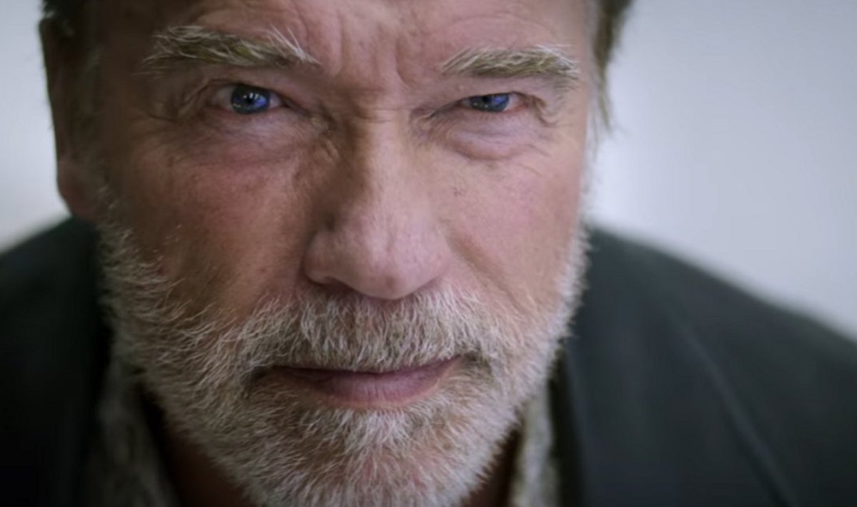 Arnoldas Schwarzeneggeris, kadras iš filmo "Pasekmė"