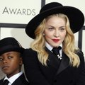 Madonna pasidalino uždaros 56-ojo gimtadienio puotos nuotraukomis: nusilenkite, kekšės
