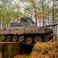 Didelė JK parlamento narių grupė ragina Vokietiją leisti ukrainiečiams naudoti vokiškus tankus
