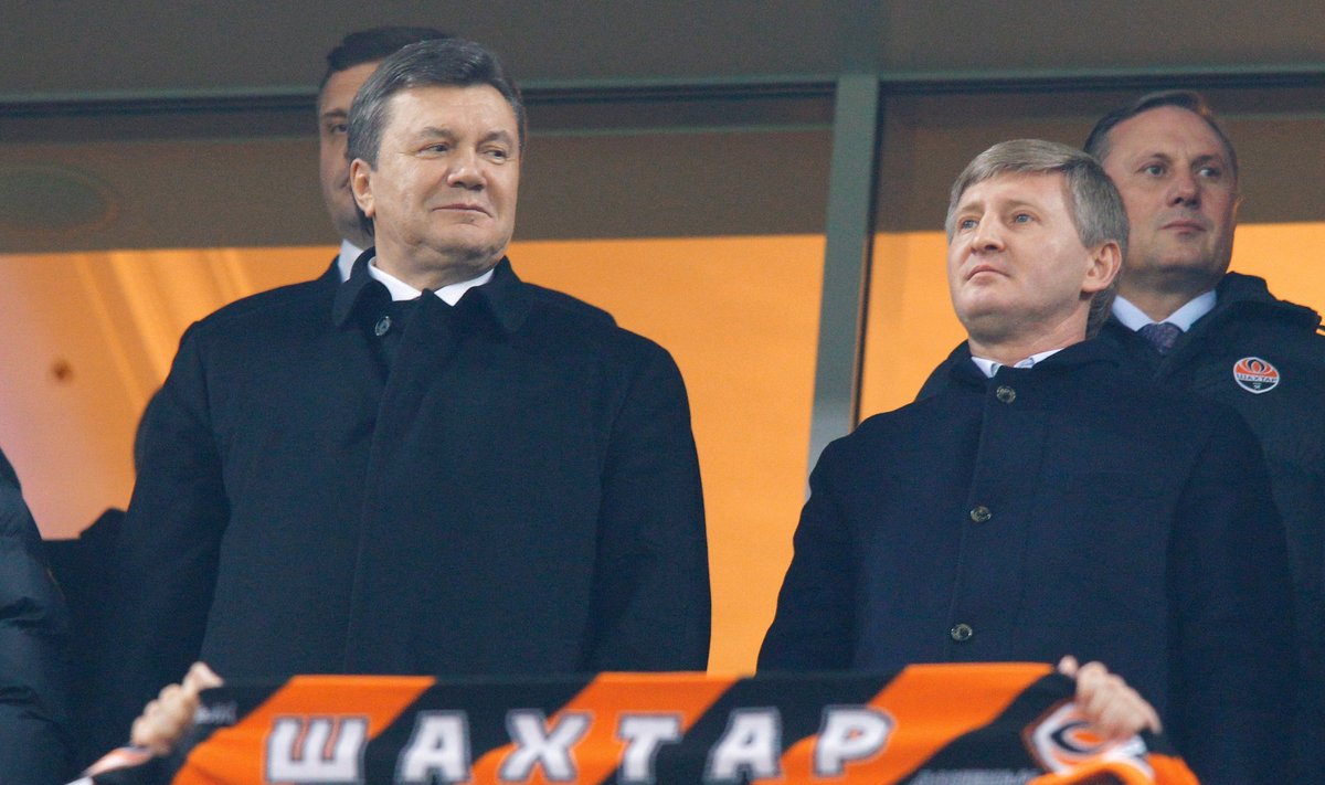 Viktoras Janukovyčius, Rinatas Achmetovas