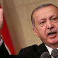 Diplomatinis ginčas padeda Erdoganui kaltę dėl ekonominių problemų suversti JAV