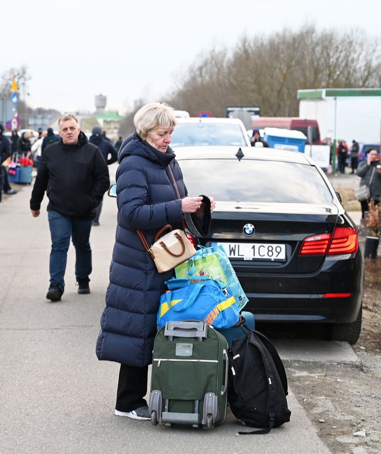 Ukrainos ir Lenkijos pasienyje pabėgėliai iš Ukrainos