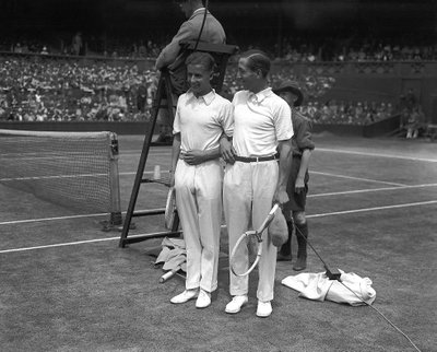 Tenisininkai Rene Lacoste'as ir H. W. Austinas Vimbldono čempionate, 1928 m., Vida Press nuotr.