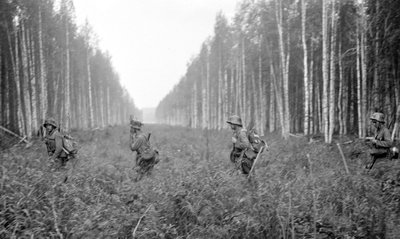 1941 m. suomių kariškiai kerta SSRS-Suomijos sieną