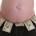 Gimdymas nesusitarus: mokėti „į kišenę“ nenorinčios moterys patiria visuomenės spaudimą