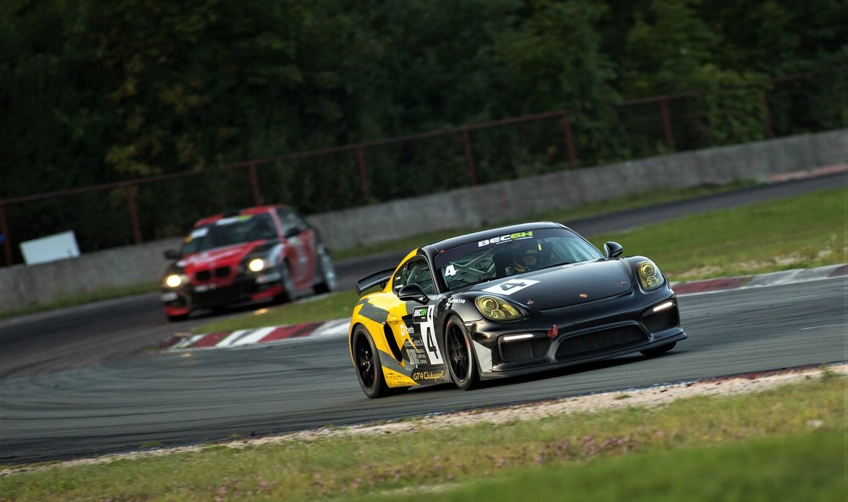"Porsche Baltic" komanda "Riga Summer Race" lenktynėse