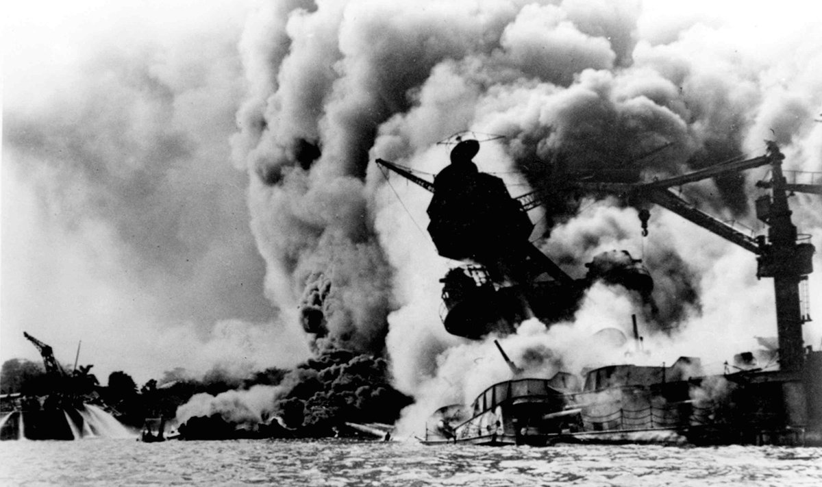 Japonų ataka prieš JAV laivyną Pearl Harbore 1941 m