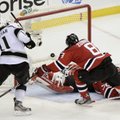D.Zubrus ir „Devils“ ekipa nesėkme pradėjo NHL finalo seriją dėl Stenlio taurės