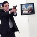 Rusijos ambasadoriaus žudiko nuotraukai – prestižinis apdovanojimas