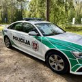 Рейд в Вильнюсе: водитель без прав, убегая от полицейских, "заработал" штраф и за превышение скорости