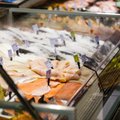 Новый порядок в Литве: живую рыбу из магазина домой не принесешь