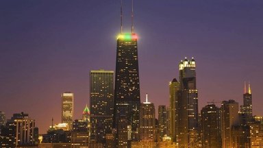 Net trys įspūdingi Čikagos pastatai nušvis trispalvės spalvomis