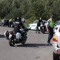 Didelis reidas Vilniaus pakraštyje: policininkai dalijo dovanas ir atiminėjo vairuotojų pažymėjimus