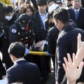 Išpuolis Pietų Korėjoje: opozicijos lyderis padurtas į kaklą