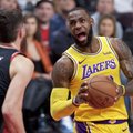 NBA naktis: „Lakers“ nutraukė „Blazers“ prakeiksmą, Jokičius ir Youngas prapliupo perdavimais