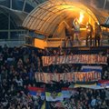 Rusams gresia rimtos UEFA sankcijos – jų fanai stadione sudegino NATO vėliavą
