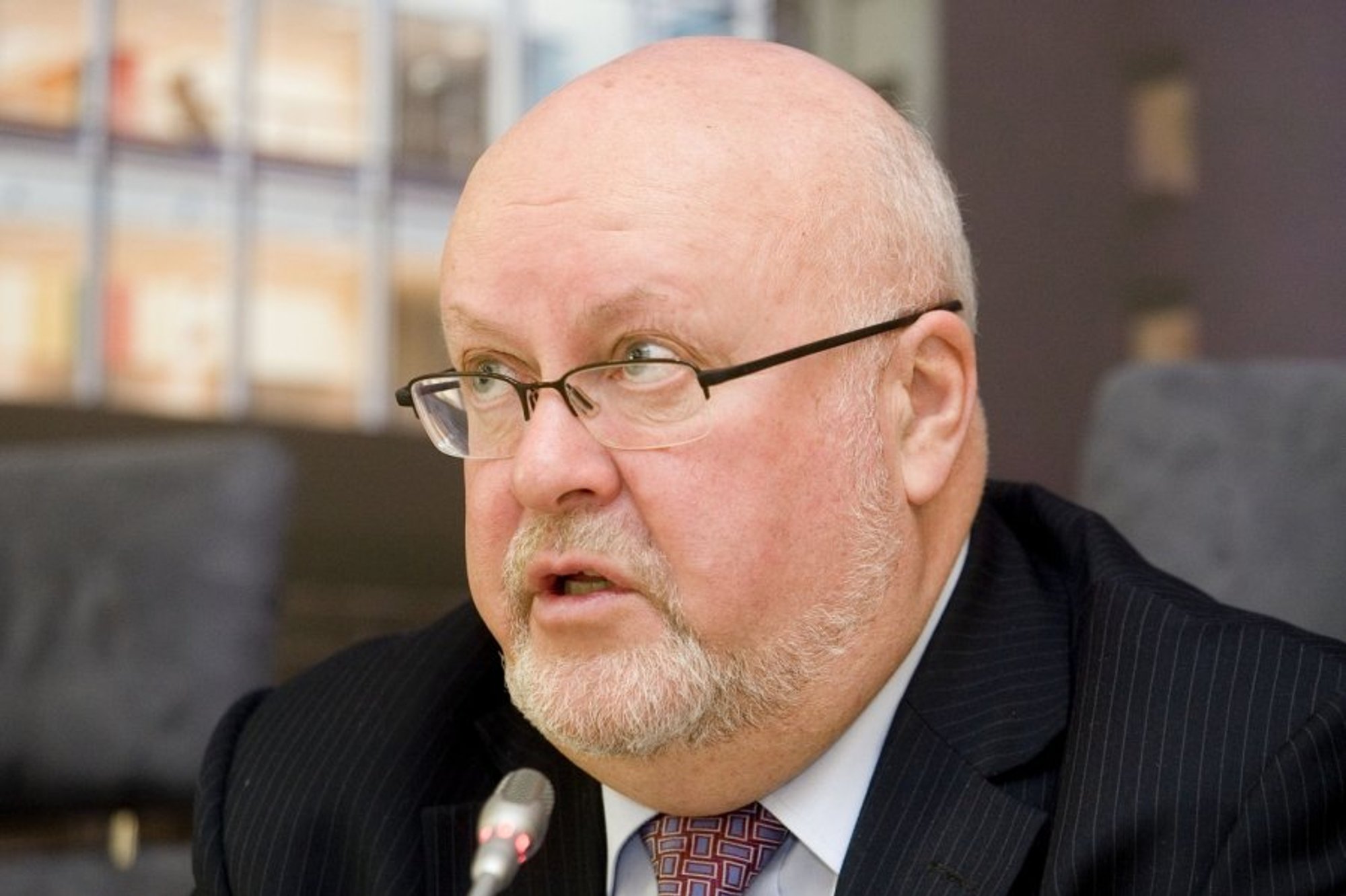 Rinkėjams neleistinos žinutės Delfi