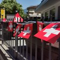 Šveicarai referendume balsavo už tabako reklamos draudimą, bet prieš subsidijas žiniasklaidai