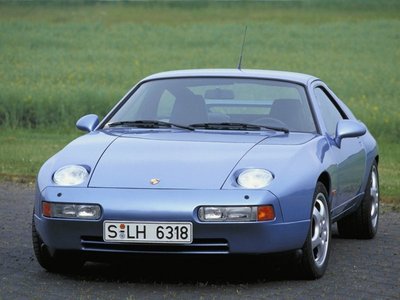 Porsche 928