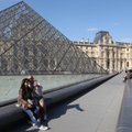 Saugumo sumetimais uždarytas Paryžiaus Luvro muziejus