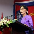Mianmaro opozicijos lyderė Aung San Suu Kyi sako norinti kandidatuoti į prezidento postą