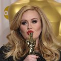 Motinyste besidžiaugianti dainininkė Adele atsisakė makiažo (FOTO)