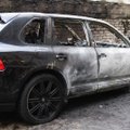 Kaune neaiškiomis aplinkybėmis sudegė prabangus „Porsche“