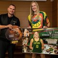 Grąžinta skola: Petronytei įteiktas prizas už geriausios metų krepšininkės titulą