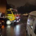 Sostinės policija ieško vairuotojo, Baltupiuose sudaužiusio 4 automobilius ir pabėgusio
