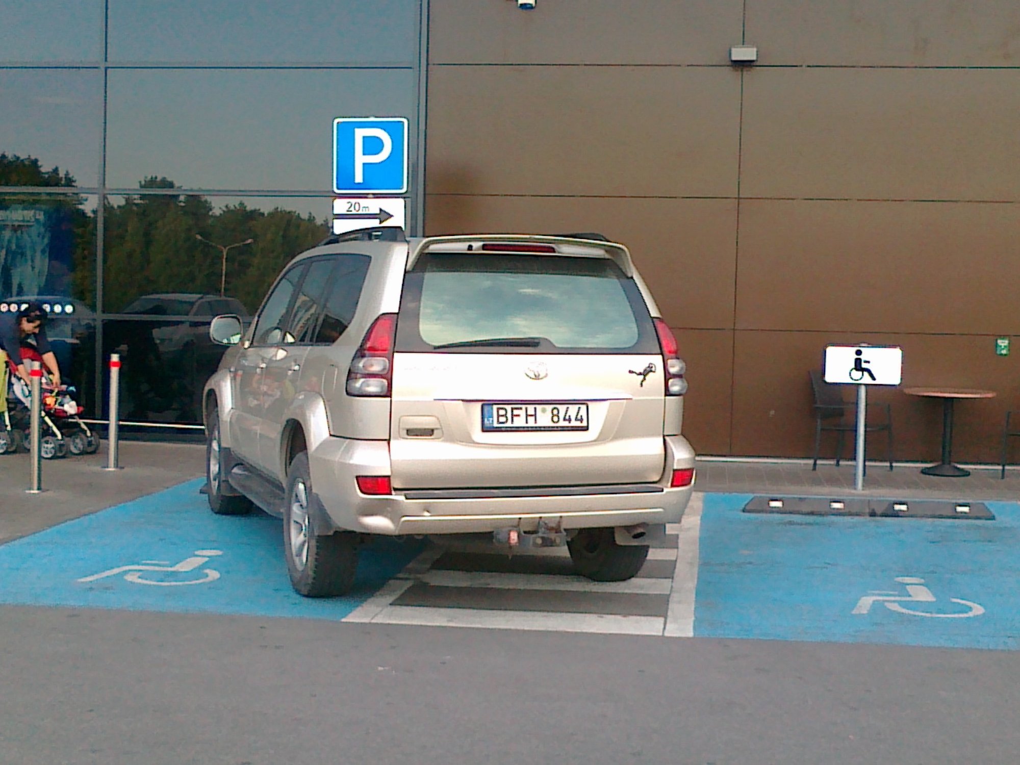  Baudos Kvitas 2012 09 25 Delfi Auto