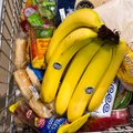 Skandale dėl pardavinėto pasibaigusio galiojimo maisto įvardyta tik viena įmonė: parduotuvėse dar vyksta tikrinimai