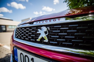 "Peugeot 308 GTi" mieste gali virsti ramiu "kačiuku"