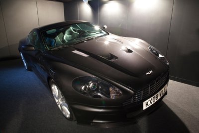 Aston Martin DBS V12